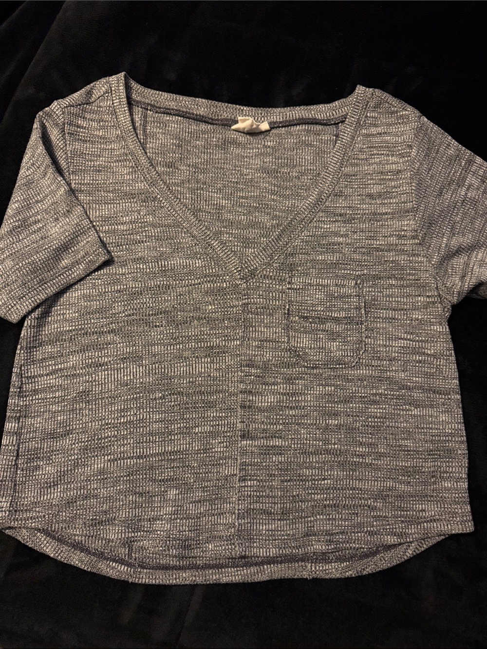La Hearts Heathered Gray V-Neck Crop Top